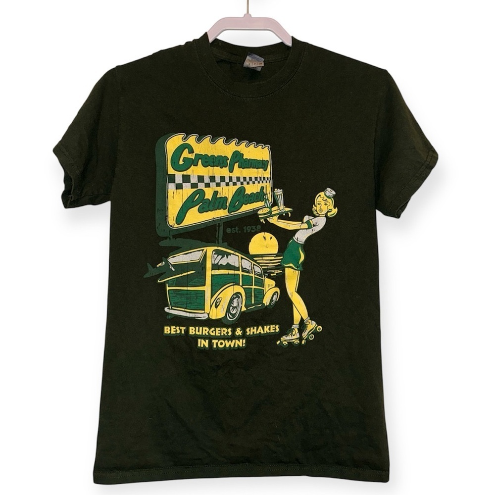 EUC Gildan Black T-Shirt with Retro Diner Graphic